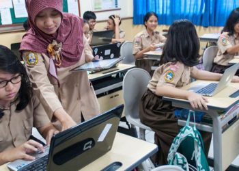 Dampak & Manfaat AI pada Profesi Guru