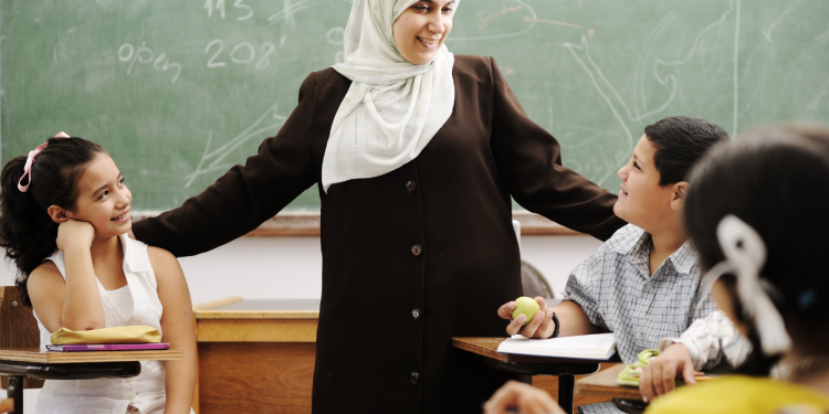 guru yang mencuri hati