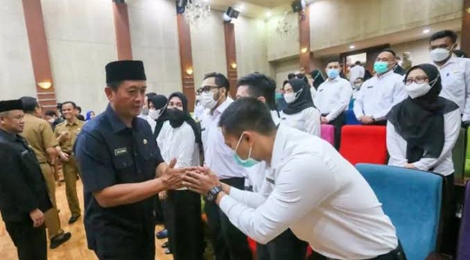 Berita baik! Setelah dilantik sebagai PPPK, honorer kini mendapatkan jaminan sosial dari lima program yang disediakan.