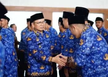 Guru PNS dan PPPK semakin sejahtera! Pemerintah memberikan dua jenis tunjangan tambahan pada tahun 2024, yang akan dibayarkan setiap bulannya.