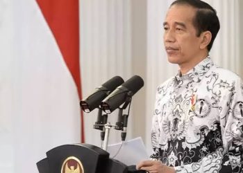 Syukur, Presiden Jokowi telah menandatangani dua regulasi terbaru yang berdampak pada nasib guru sertifikasi di tahun 2024.