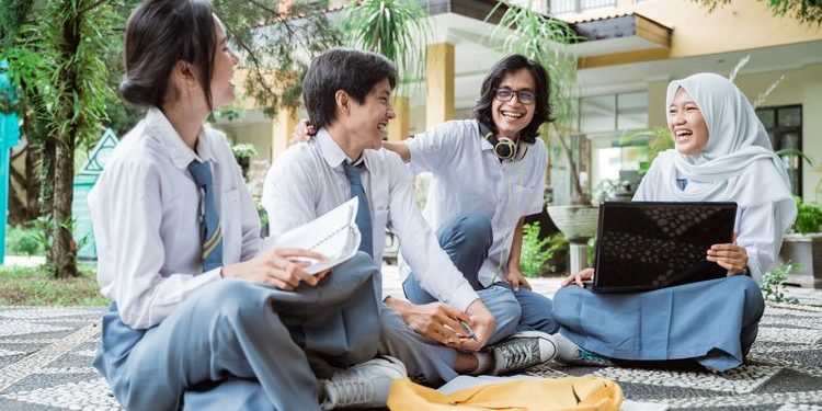 Jadwal dan Materi ANBK 2024 untuk SMA-SMK: Hari Pertama dan Kedua