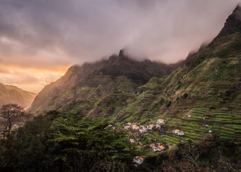 Sekolahku, Idolaku: Sebuah Renungan Sederhana tentang Penyelenggaraan Pendidikan di Daerah Ketinggian