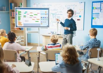 Inovasi Website Pembelajaran untuk Menciptakan Ruang Interaktif untuk Keterlibatan Siswa