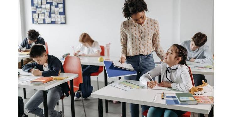 Peran Kompetensi Kepribadian Guru dalam Menciptakan Lingkungan Pendidikan yang Aman dari Kekerasan